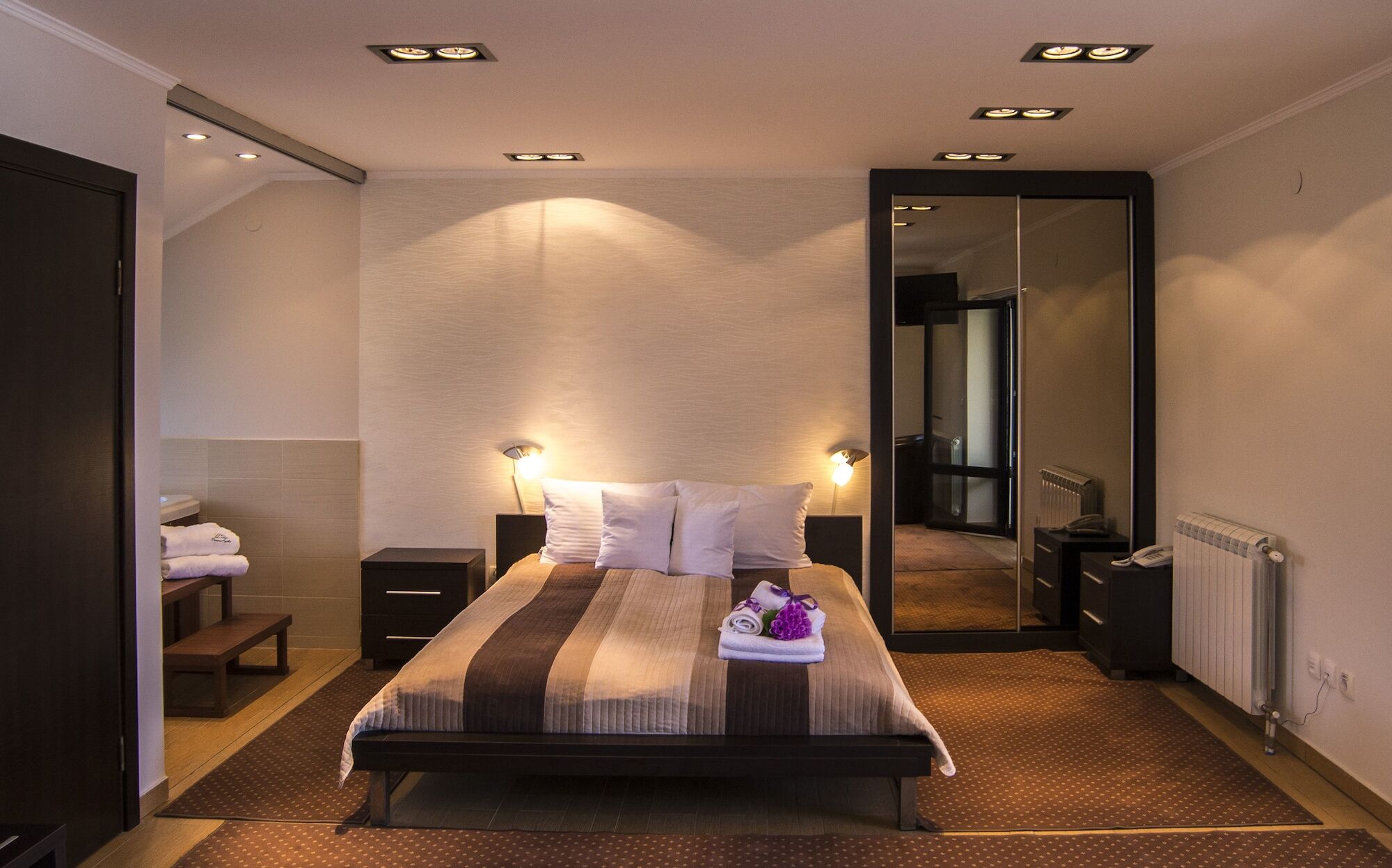 Guest House Panorama Aqualux With Free Parking نوفي ساد المظهر الخارجي الصورة